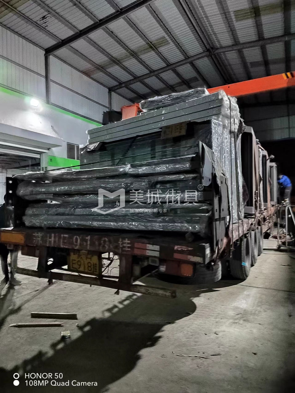 2022.10.18美城街具供應(yīng)臺州第三、四車候車亭發(fā)貨記錄